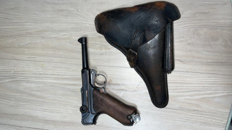 Luger P08 1915.
Se incluye funda en buen estado fechada 1915
Dos cargadores
Llave de desmontaje
1700€
Gastos 02