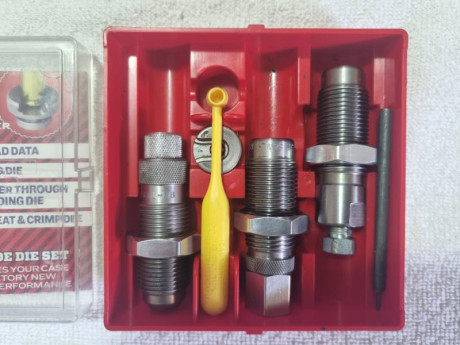 Hola pongo en venta los siguientes artículos, todos con poco uso. Al precio hay que sumar el porte. Tlf
 22