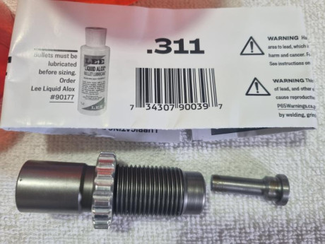 Hola pongo en venta los siguientes artículos, todos con poco uso. Al precio hay que sumar el porte. Tlf
 32