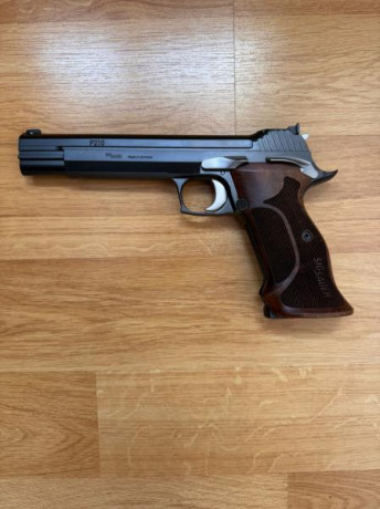 Vendo por no usar Sig Sauer P210 ,9x19 fabricado en Alemania de 6¨  2 cargadores , caja original, en estado 01