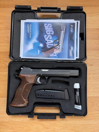 Vendo por no usar Sig Sauer P210 ,9x19 fabricado en Alemania de 6¨  2 cargadores , caja original, en estado 00