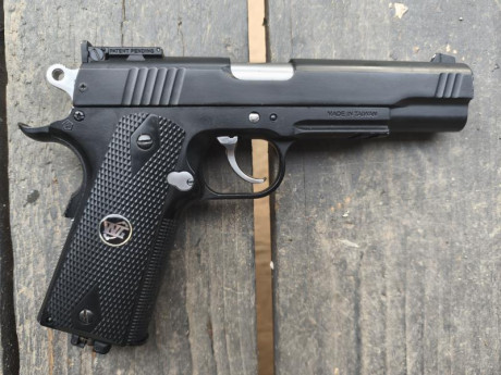 Se vende colt 1911 bbs solo probado 
Zona Barcelona Gerona precio 100€ 01