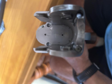 Buenos días. Vendo beretta 694 sporting B fast calibra 12, cañón de 76 cm. Poco uso por problemas de espalda 02
