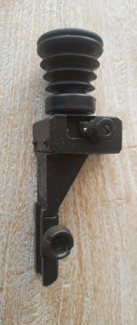 Diopter Gamo. Buen estado. Carril 11 mm. 50 euros, gastos de envio incluidos 00