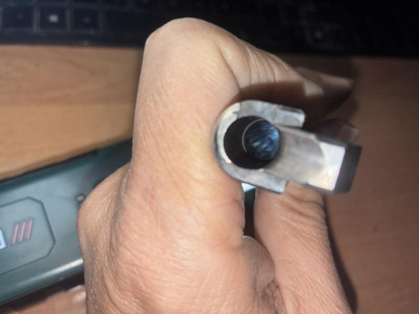 Adjunto fotos. Está usado, no tiene hernias, fisuras, etc. Solo tiros...

Pido 40 Euros + envío a intervención 01