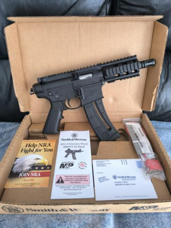 Vendo Smith&Wesson del 22.
Es completamente nueva, no ha hecho ni un disparo.
Se entrega totalmente 00