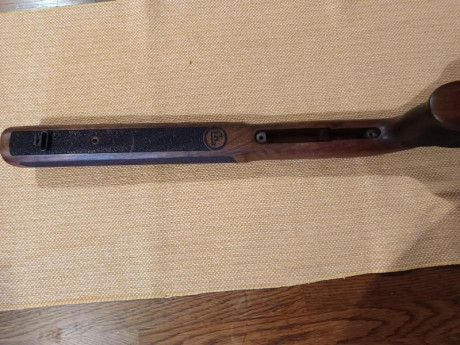 Vendo culata de la carabina CZ 457 Varmint MTR calibre .22. Incluye el guardamontes y los tornillos de 01