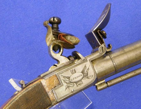 Voy a colocar unas fotos de un arma larga alemana de llave de mecha del siglo XVI. 131