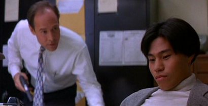 Compañeros,

En vista de las ganas de algunos (Elcafe, Wilcow, Vrakk, etc) por adivinar armas de películas 20