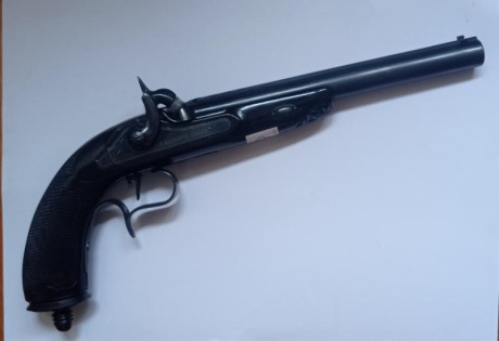 Se vende está pistola.
De las primeras fabricadas por Arsa.
Número de serie ciento y pico.
La madera lacada 62