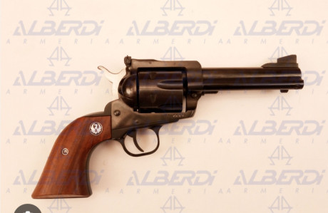 Pues lo dicho busco revolver RUGER modelo BLACKHAWK en 357 Magnum. Si alguien se quiere deshacer de alguno 00