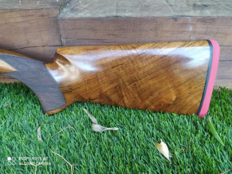  Buenas tardes

Pongo en venta una Browning modelo B525  Shadow en calibre 16/70

Características:

*Longitud 11
