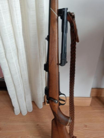 vendo rifle breno  calibre 270   con mira  antigua    400 e 01