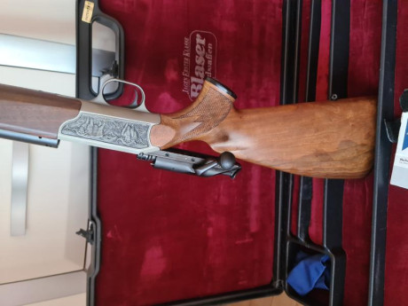 El rifle está impecable, se incluye maletin de regalo y correa.
Disparos Aprox. 60 -80 debido a que se 00