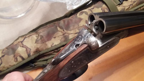 Vendo Victor sarasqueta DHE calibre 20.
Expulsora 
Primer disparador articulado 
Aceros globo 
Cañones 00