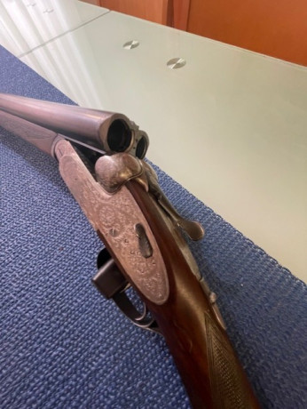 Por dejar la menor vendo mi escopeta Union Armera Mod 216 calibre 12/70, cañones de 71cm de 3* y 1*. Culata 02