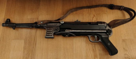 Buenos días:  

Quería saber vuestra opinión sobre los precios que pueden tener un subfusil MP-40 y otro 01