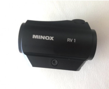 Se ofrecen dos puntos rojos nuevos :
MINOX RV1 por  175€ portes incluidos 
VIRTEX STRIKEFIRE II   140€ 02