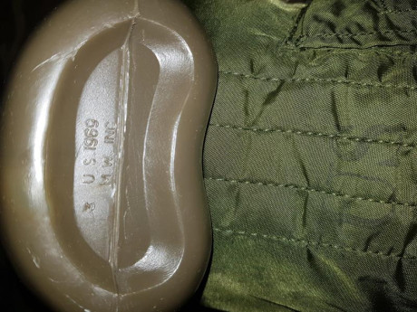 Vendo equipo US Army original de 2GM y equipo de época Vietnam. Envio aparte económico a punto de recogida 32