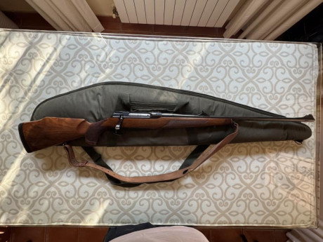 Por jubilación vendo este rifle de cerrojo Sauer 202 calibre 300WM. 
Precio del conjunto 1.500€.
Contacto 02