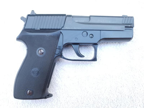 Se vende umarex reck police en calibre 4,5mm.esta en buen estado ya que se ha usado poco.funcionamiento 11
