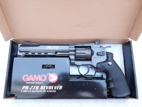 Se vende revolver gamo pr776 en calibre 4,5mm.esta prácticamente nuevo ya que apenas se ha usado.funcionamiento 01
