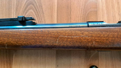 Carabina Frankonia en calibre 22 lr
Ha disasparado poquisimo.no creo que llegue a 100 cartuchos.
La madera 42