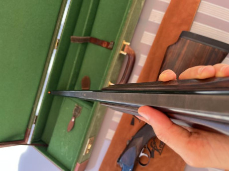 Buenas.

Un compañero vende su Kemen KM-4 Trap. Tiene cañón de 76 cm y choques fijos de 2 y 1 estrellas.

El 52