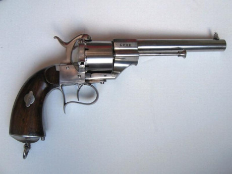 Vendo revólver Lefaucheux original modelo 1858 fabricado en Eibar por Orbea Hermanos.
Calibre 11mm Lefaucheux, 02