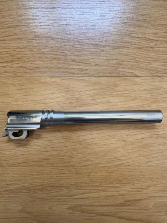 Vendo por no usar Sig Sauer P210 ,9x19 fabricado en Alemania de 6¨  2 cargadores , caja original, en estado 42
