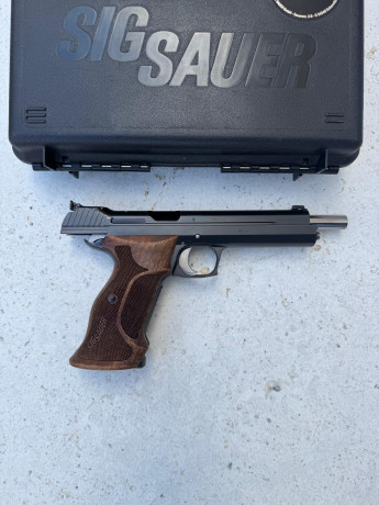 Vendo por no usar Sig Sauer P210 ,9x19 fabricado en Alemania de 6¨  2 cargadores , caja original, en estado 50