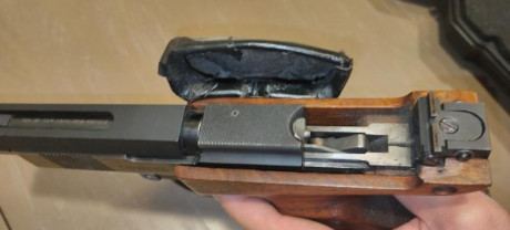 Pongo a la venta la pistola de un amigo mío, por petición suya, se trata de una Pistola del calibre .32 21