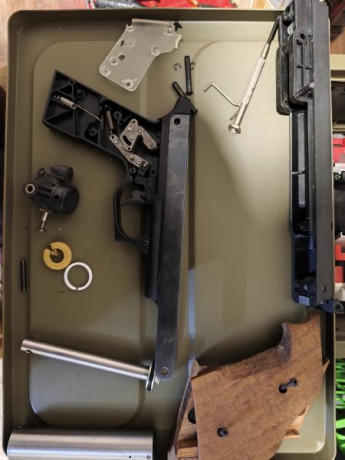 Se vende gamo por no usar se le tienen que cambiar las juntas por los años que lleva sin usar
Es el modelo 21