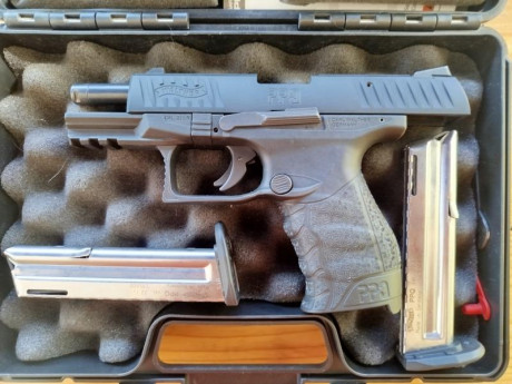   Vendo en Collado Villalba esta Walther PPQ M2 de calibre 22 LR. Funciona muy bien con cualquier munición 12