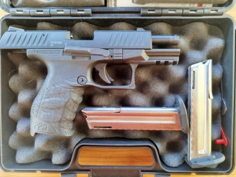   Vendo en Collado Villalba esta Walther PPQ M2 de calibre 22 LR. Funciona muy bien con cualquier munición 10