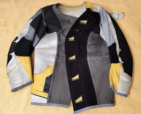 Vendo chaqueta de tiro Kurt Thune usada.

Marca: Kurt Thune original
Valida para Tendido, pie y rodilla
Ha 70