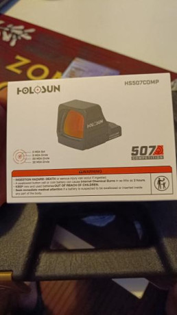 Se vende visor punto rojo holosun HS507COMP  en perfecto estado....solo montado y probado...comprado el 00