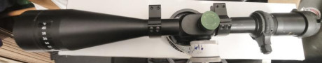 Visor en muy buen estado con anillas de 11 mm con rueda de paralaje y torreta sobredimensionada perfecto 02
