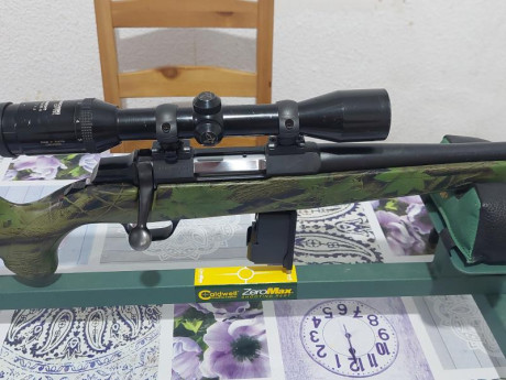 Vendo rifle Browning A-Bolt culata mimetizada de material sintético, recamarado para el cartucho 243 WSSM 00