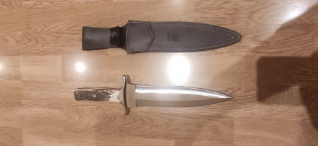Cuchillo Joker de remate rebajado a 90€ ,portes a cargo del comprador, en perfecto estado (nunca ha sido 00