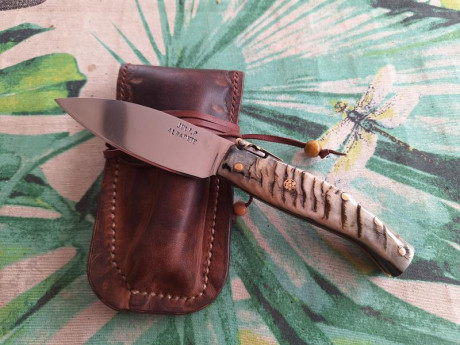 Buenos días compañeros, :sniper 

Pongo a la venta estos cuchillos y navajas de mi colección, todos sin 120