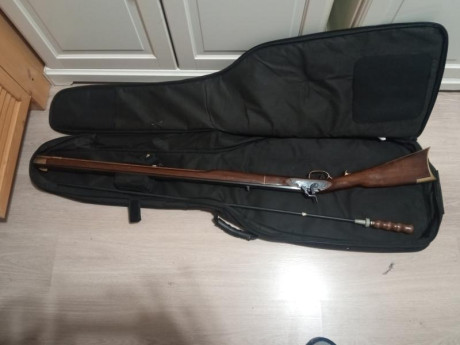 Hola compañeros, como pone en el enunciado vendo rifle de avancarga calibre 45 marca ARDESA modelo Kentucky 02