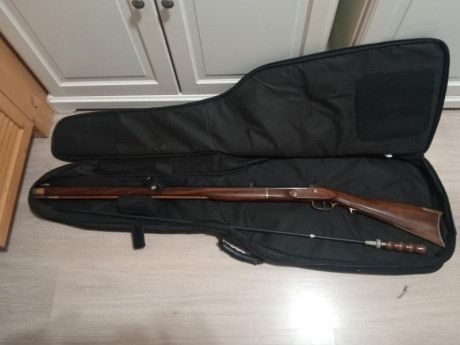 Hola compañeros, como pone en el enunciado vendo rifle de avancarga calibre 45 marca ARDESA modelo Kentucky 01