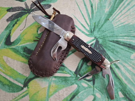 Buenos días compañeros,

Pongo a la venta estos cuchillos y navajas de mi colección, todos sin ningún 50
