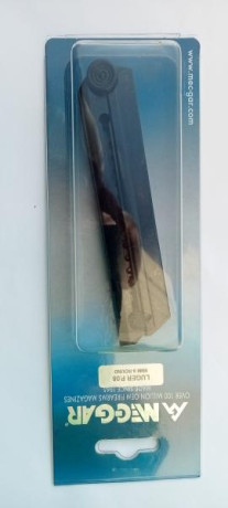Se vende un cargador Mec Gar de 9 mm nuevo y sin usar, y dos pares de cachas para pistolas Luger P08. 02