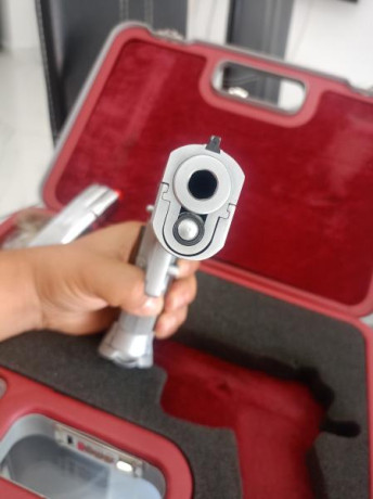 Buenas pongo ala venta una maravilla de pistola tanfoglio limited custom  cañón cónico bull barrel del 00