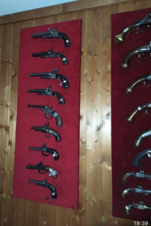 VUELVE A ESTAR DISPONIBLE
SE ACEPTAN OFERTAS POR PIEZAS SUELTAS
Se vende lote completo de 28 armas (cortas 40