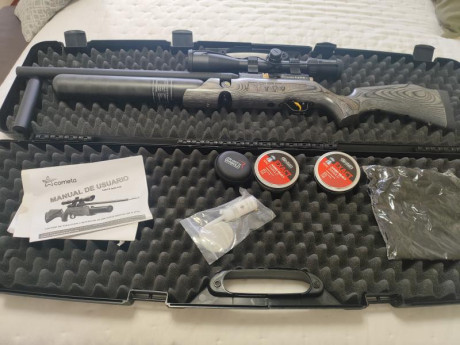 Vendo Cometa Lynx, es él último modelo, regulada a 300 bares y con depósito de carbono de 700cc. Está 02