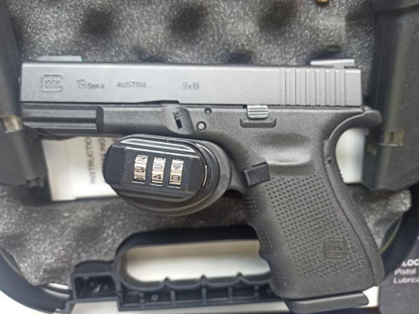 Busco glock 19 en buen estado. 11