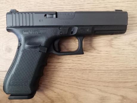 Vendo GLOCK 17 GEN 4
Alza y punto de Tritium
Retenida cargador sobredimensionada

Guiada en "A"
Se 01